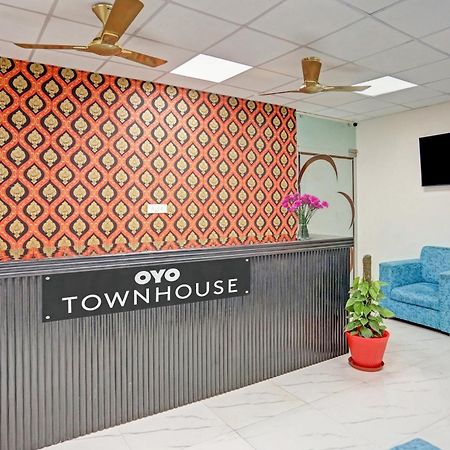 Hotel O Heritage Inn Noida Extérieur photo